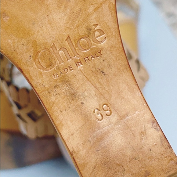Authentic CHLOE Nude Leather Scalloped / Perforated Sandals / Wedges - Picture 12 of 12